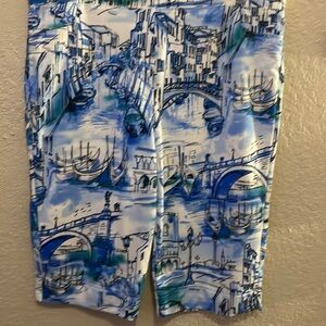 Capris blues different colors